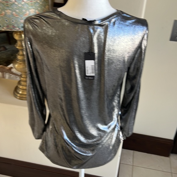 Le Gali Silver Metallic Blouse. - Picture 3 of 3
